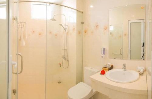 Ngu Hanh Son Hotel | Greengarden Hotel Da Nang- 5m to Beach