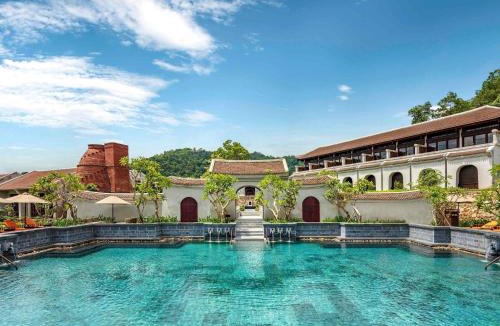 Uong Bi Hotel | Legacy Yen Tu - MGallery