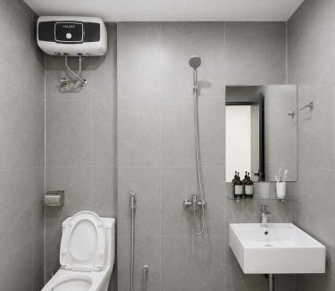 Ba Dinh Hotel | Dreamora Serenity Hotel & Residence