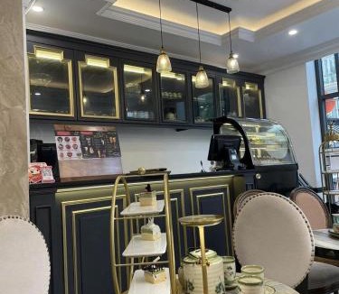 Mong Cai Hotel | Vương Trùng Dương Hotel Quảng Ninh