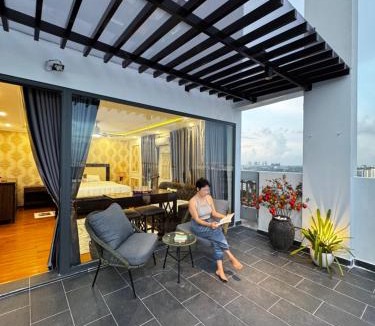 Linh Trung IEPZ Apartment | Super King bed, Jacuzzi, phòng đẹp rộng chill ở Thủ đức