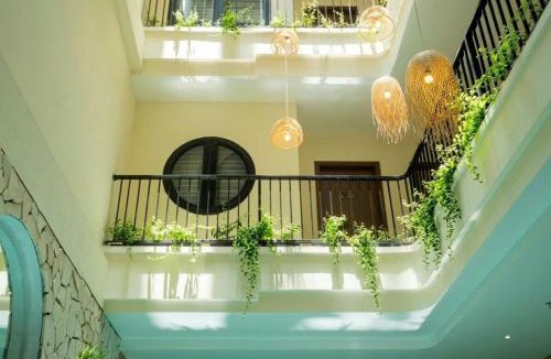 Van Mieu Hotel | Amsphere Homestay & Restaurant