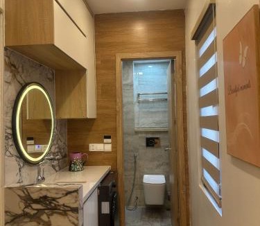 Hoang Mai Apartment | Hiện đại, tiện nghi, yên bình