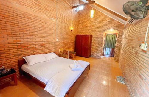Nam Cat Tien Hotel | Quiet Bamboo Lodge 2
