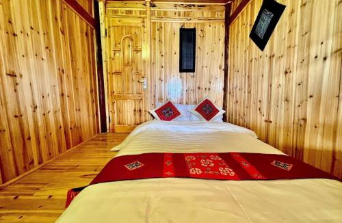 Hau Thao House | H'mong Village Homestay