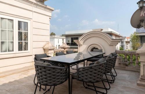 Phu My Hung Villa | Super lovely 5 star Villa in Phu My Hung by Ray