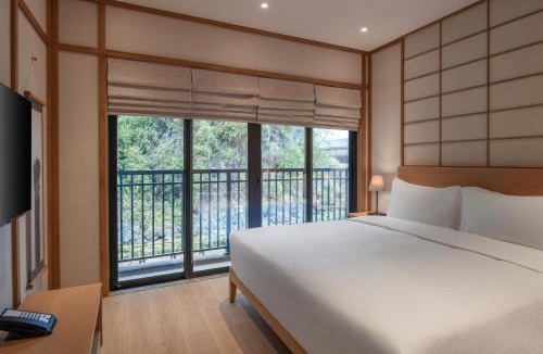Cam Pha Resort | Hilton Quang Hanh Onsen Resort