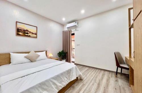 Van Mieu Apartment | Aurora Homestay