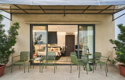Binh Thanh Hotel | Secret Garden Hotel Bình Thạnh by Urban B