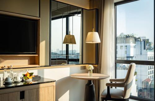 Old Quarter Hotel | HOTEL du LAC SIGNATURE