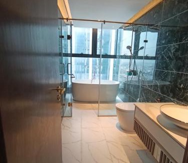 Ngo Quyen Apartment | Căn hộ homestay Doji Diamond Crown Hai Phong