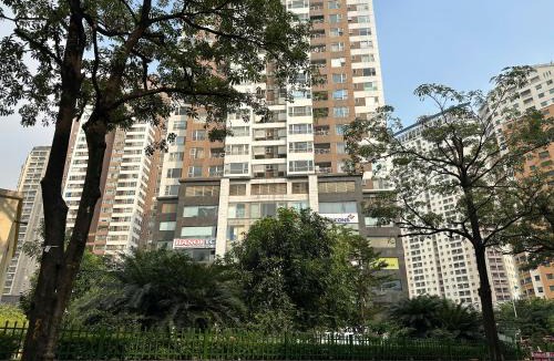 Dich Vong Hau Apartment | Phương Đông 502DT