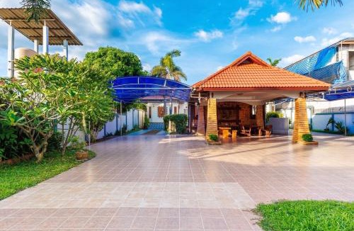 Pong Villa | D Pool Villa Pattaya