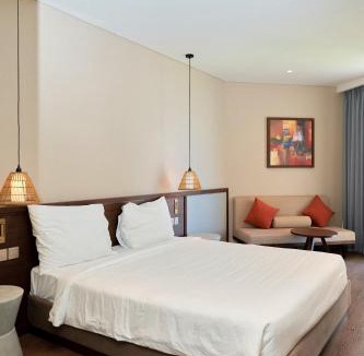 Suoi Nuoc Beach Hotel | The Seafront Condotel - Apec Mandala