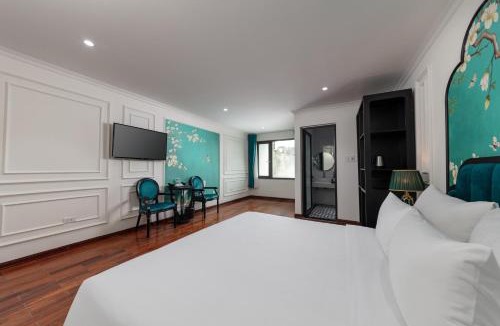 Truc Bach Hotel | Azen Lakeside Hotel & Travel