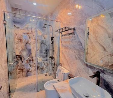 Hai Phong Hotel | Anna Belle - Henry Hotel Đồi Rồng chuỗi HPT Home Hải Phòng