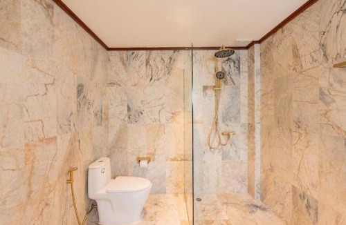 Kata Villa | Villa Melita 5 bedrooms, hillside location with pool and seaview