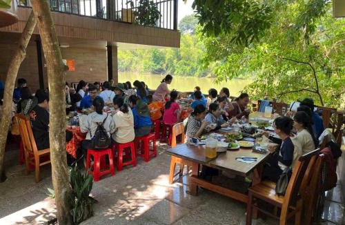Quan Tom Resort | Green Bamboo Lodge Resort