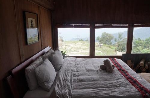 Ha Giang House | The Stilt House by Ha Giang Adventure - H'mong Room