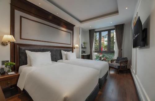 Hang Buom Hotel | The Q Boutique Hotel
