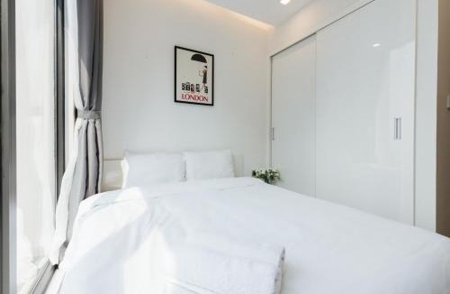 Ngoc Khanh Apartment | Luxury Apartment in Vinhomes Metropolis near Lotte