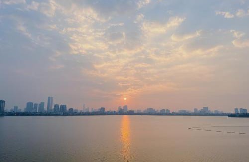 Yen Phu Apartment | Hanoi Home 2 - Lake View Apartment