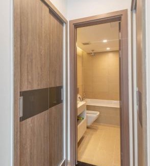 Ba Dinh Apartment | Royal Serviced apartment Vinhomes Metropolis