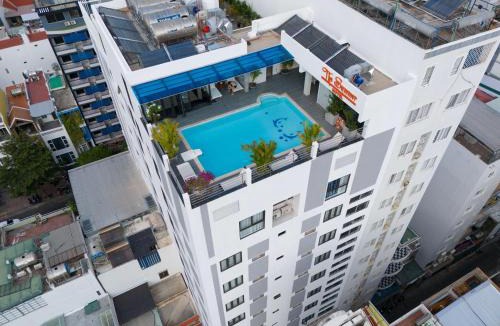 Tran Phu Beach Hotel | The Summer Hotel