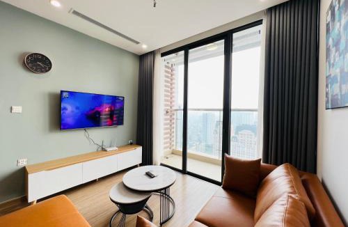 My Đinh Apartment | Vinhomes Sky Lake - Feria Homes