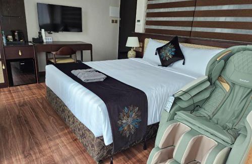 Cong Vi Hotel | MOMIZI HANOI 2 - PHAN KE BINH