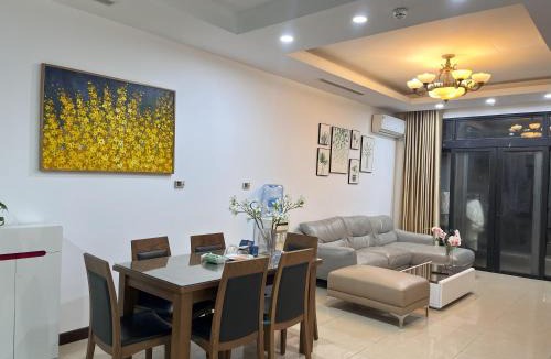 Thanh Xuan Apartment | Vinhomes Royal City 3 Bedrooms