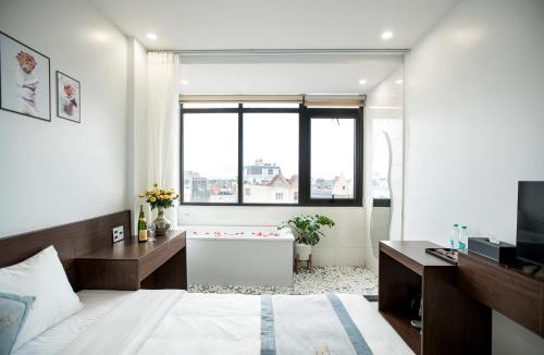 Ngo Quyen Hotel | AUI Hotel 38 Máy Tơ