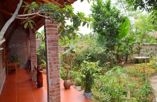 Gia Vien Bed & Breakfast | Van Long Family Homestay