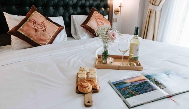 Golden Coto Hotel