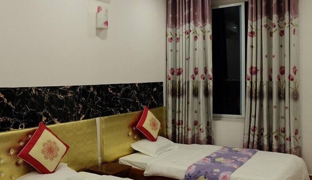 Tuan Tu Hotel