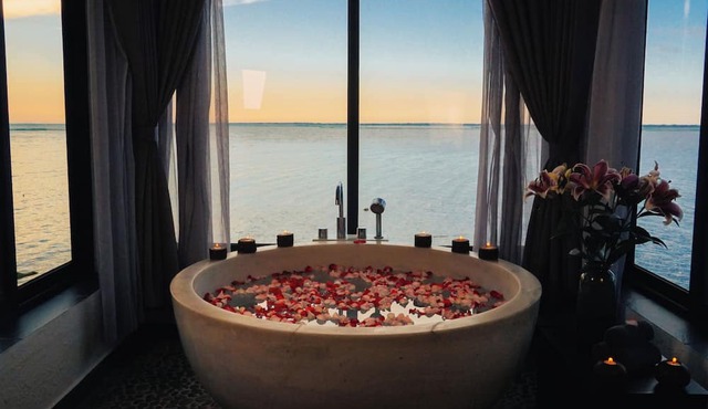 Vedana Lagoon Resort and Spa