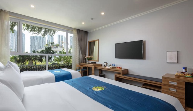 Oriana Hotel