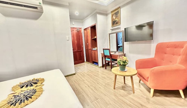 Long Bao Chau Hotel