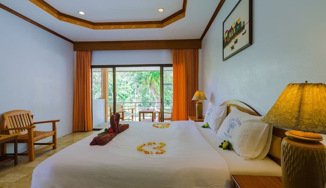 Diamond Cave Resort