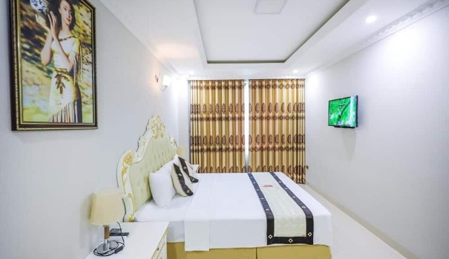 Phoenix Hotel 3