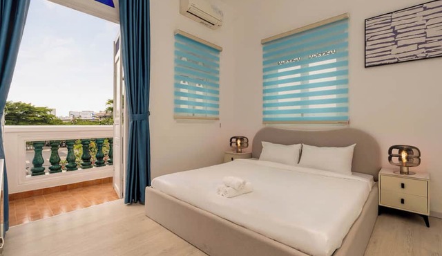 Lux white villa 9 Bedrooms