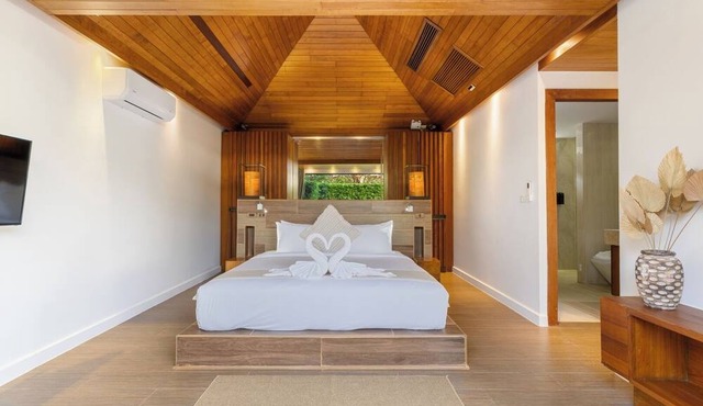 Zaya Beach Club & Resort in Koh Samui