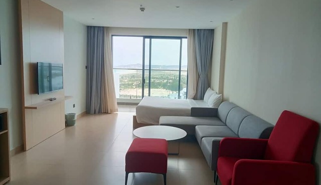 Oceanview The Arena Cam Ranh Apartment
