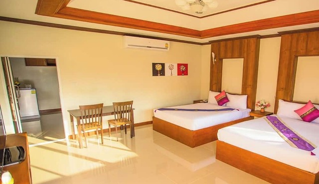 Phuket Airport Villa in Sa Khu