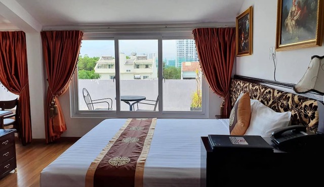 Dancentre Luxury Apartment Near SECC in Ho-Chi-Minh
