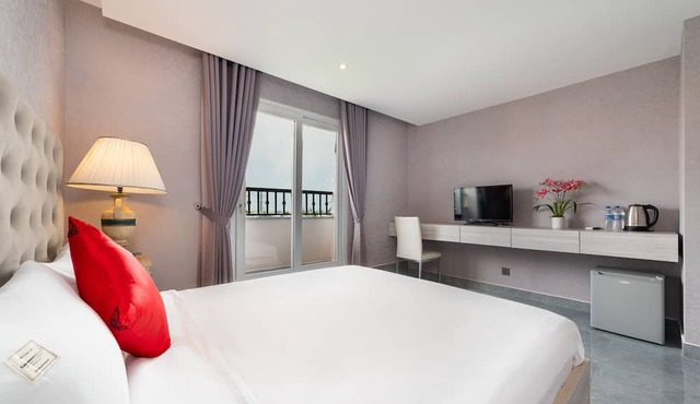 Collection O Sunshine Garden Hotel - Near SECC in Ho Chi Minh City