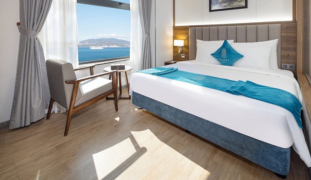 Avari Hotel