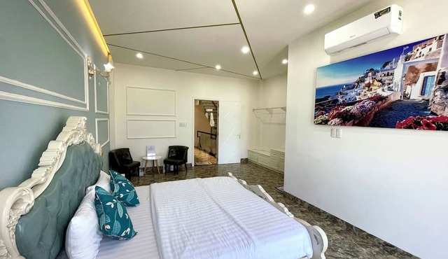 Aroma Luxury Villa