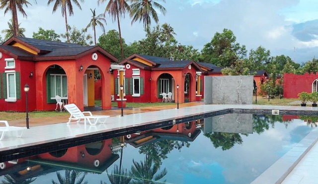 World cat hotel beach & resort in Bang Saphan