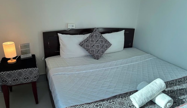 Frontier Hostel & Tours